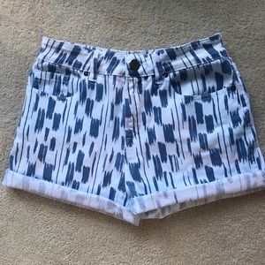 Pattern denim high waisted shorts